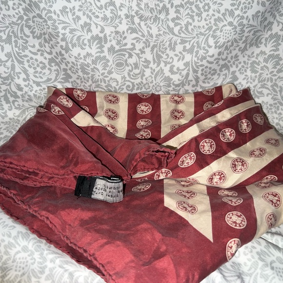 Silk scarf - Picture 2 of 3